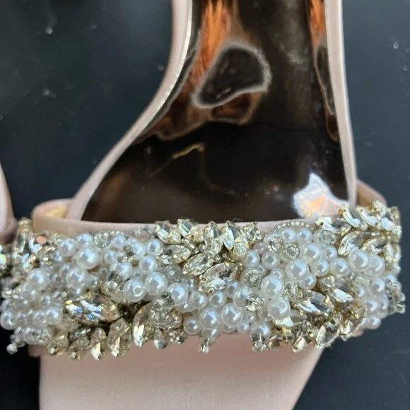 Badgley Mischka Women's Elegant Blush pink Embellished Heels - Cream - Picture 5 of 8